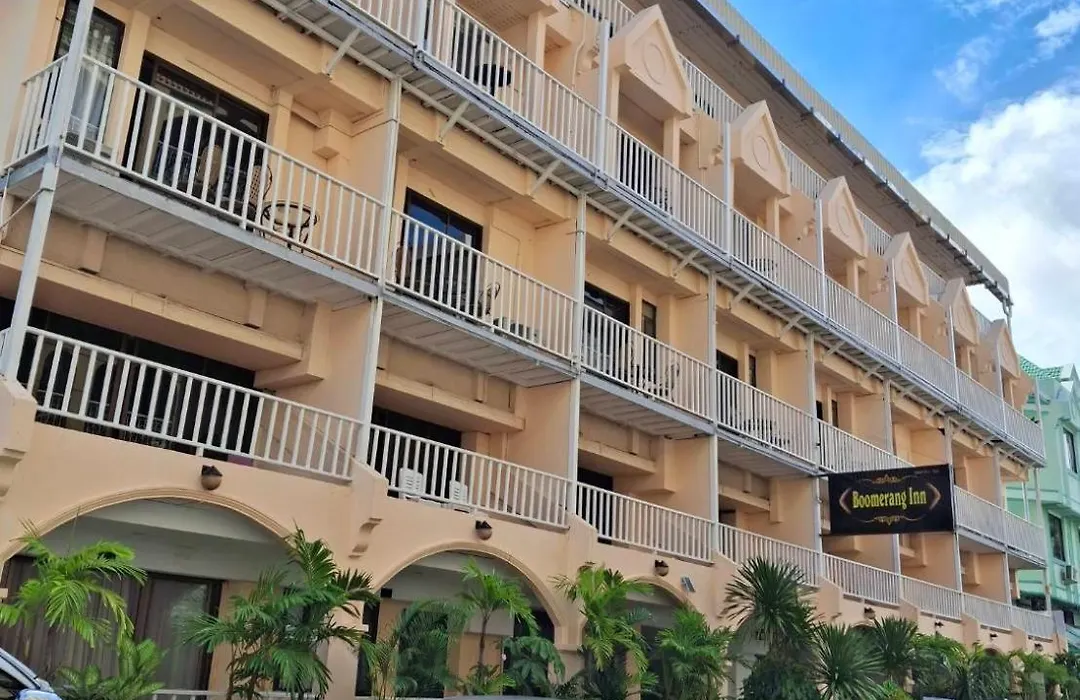 Boomerang Inn-1